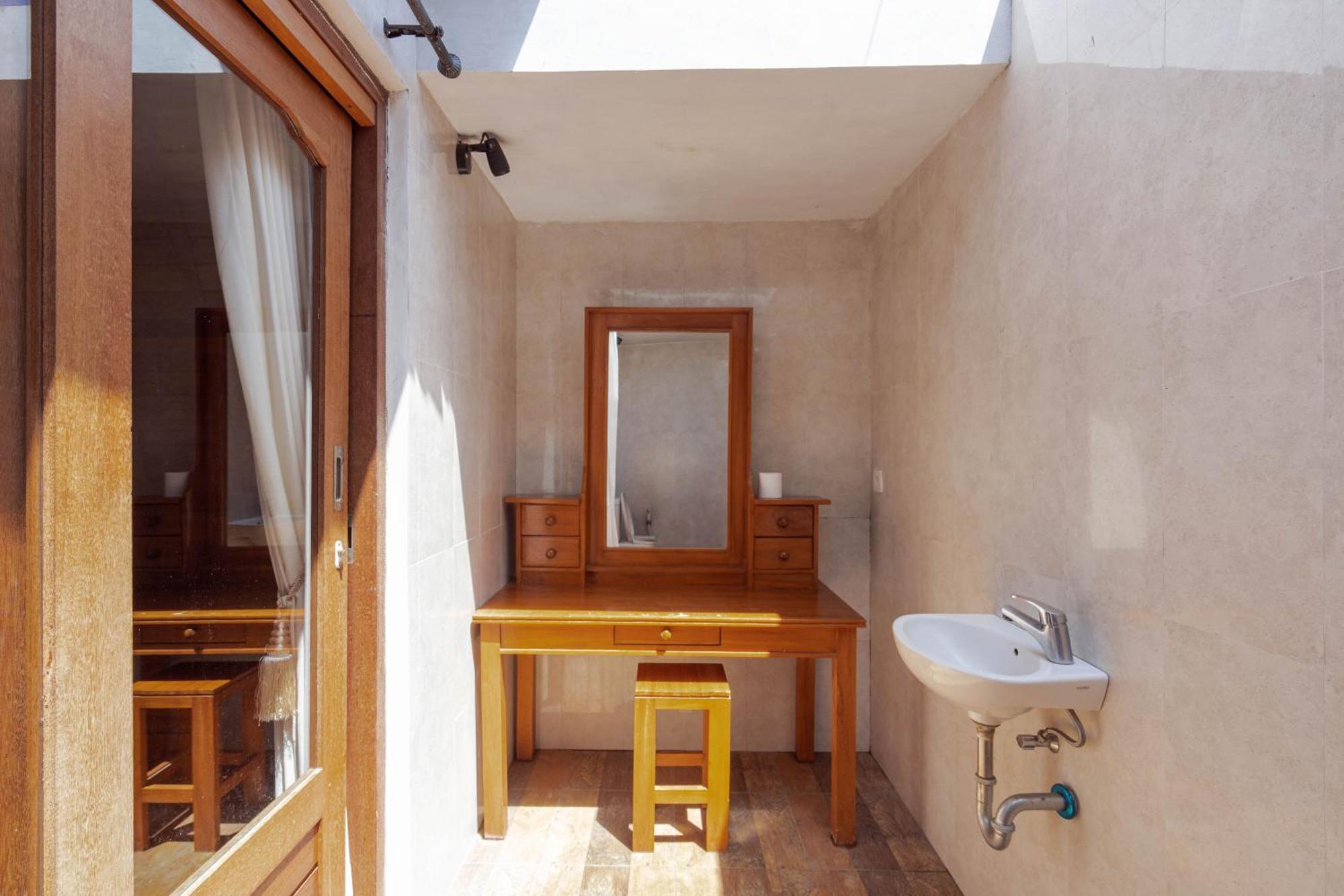 Brisk Homestay Uluwatu Redpartner Εξωτερικό φωτογραφία