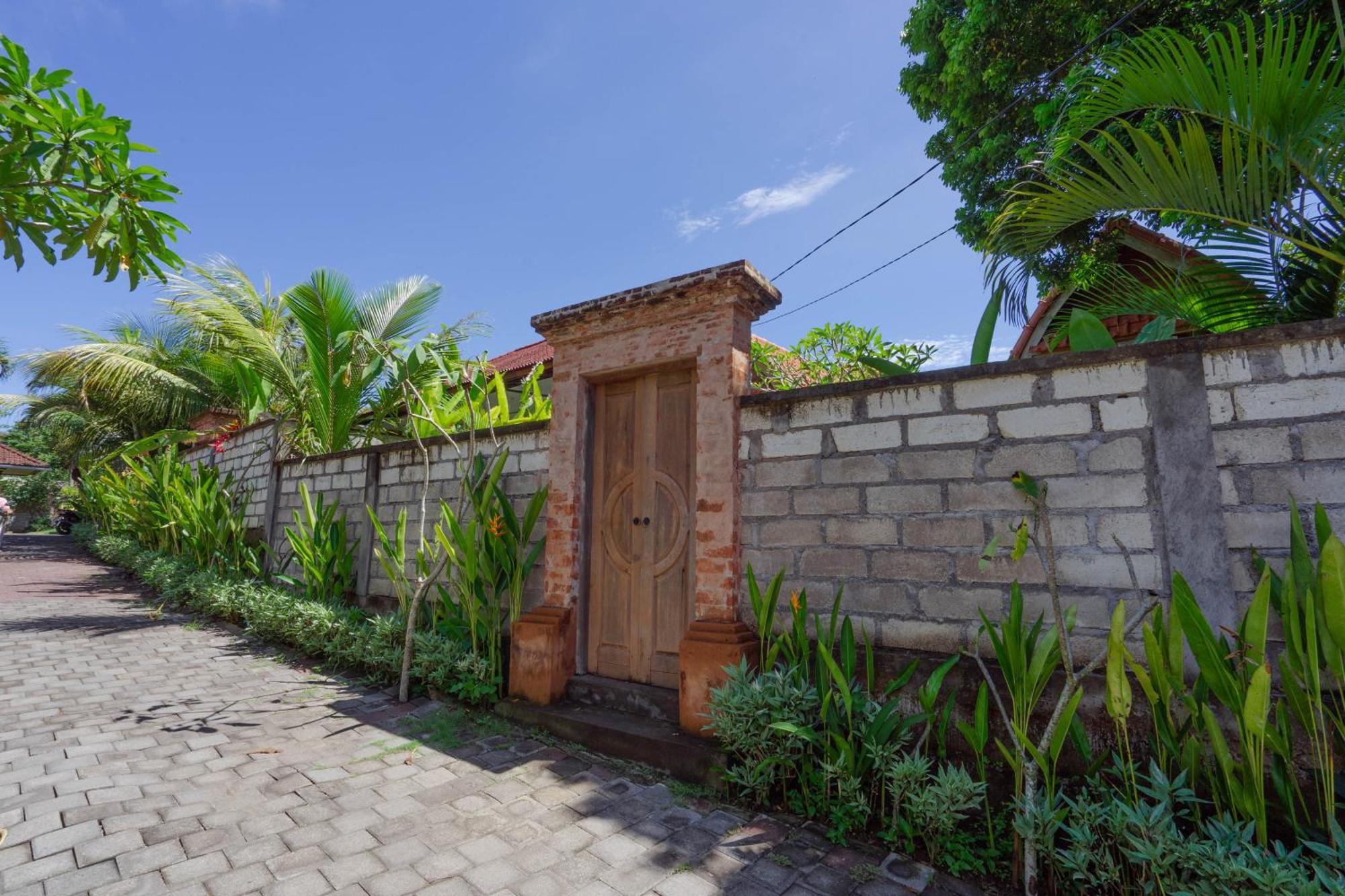 Brisk Homestay Uluwatu Redpartner Εξωτερικό φωτογραφία